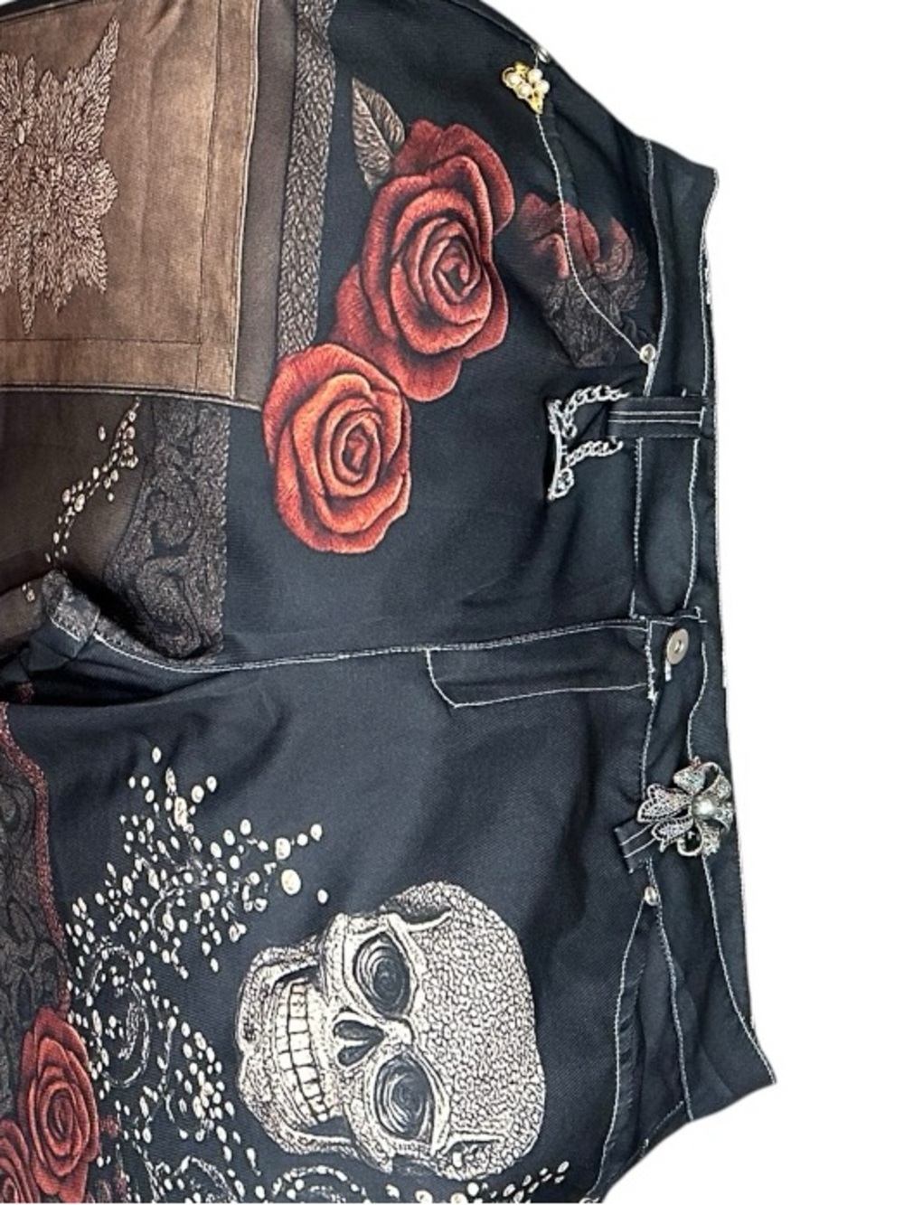 SHEIN Black & Burgundy Skull & Roses - Picture 15 of 16